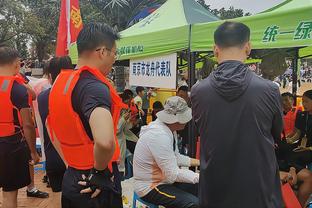 髌腱撕裂！容子峰晒康复视频：黑夜有灯 雨天有伞 雨后总会有彩虹